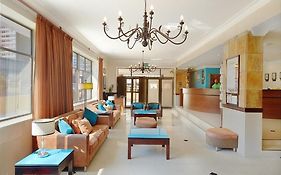Oceanic 2 Bedroom Apartment - City View - Self-Catering